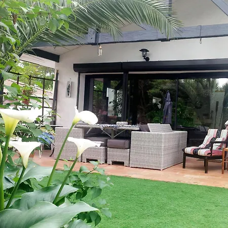 Zaphira Hotes Guest house